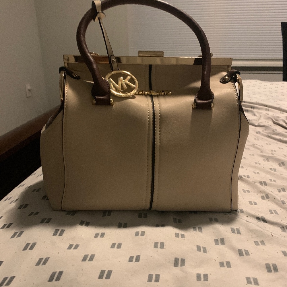 Micheal kors bag
